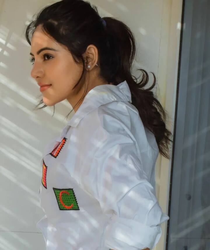 என் பனி காலங்கள் பொன் வெய்யில் சாரல்கள் உன்னால் உறைகிறதே