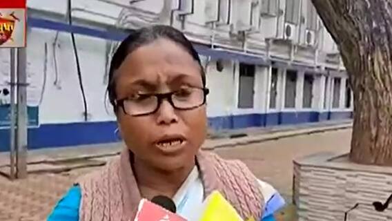 Bankura TMC : TMC-র টিকিট মেলেনি, নির্দল হিসেবে মনোনয়ন জমা দিতে গিয়ে কেঁদে ভাসালেন বাঁকুড়ার প্রাক্তন কাউন্সিলর| Bangla News