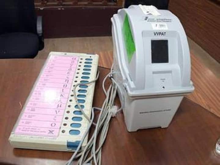 UP Election 2022 Voting check your vote with the help of VVPAT machine UP Election 2022 Voting: आपने जिसे दिया वोट उसे मिला या नहीं? VVPAT मशीन तुरंत ऐसे देगी जानकारी