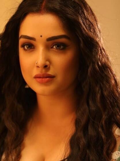 Amrapali Dubey का रह चुका इस भोजपुरी सुपरस्टार से अफेयर!