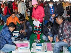 पश्चिमी UP में किसका झंडा होगा बुलंद? आज 58 सीटों पर वोटिंग, 2.28 करोड़ वोटर तय करेंगे 9 मंत्रियों समेत 623 उम्मीदवारों की किस्मत