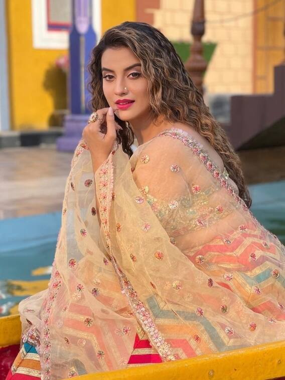 भोजपुरी एक्ट्रेस Akshara Singh की खूबसूरती के आगे सब फेल