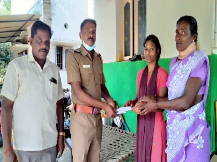 chengalpattu Encounter Thirukkalukkunram investigator Ravi Kumar, who was convicted in the double murder case in Chengalpattu district, was rewarded by Kanchipuram Goods Vice President Satya Priya for the poor student college expenses என்கவுண்டருக்காக கொடுத்த வெகுமதி பணத்தை ஏழை மாணவி படிப்பு செலவுக்கு வழங்கிய ஆய்வாளர்