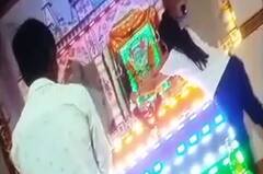 દારૂના નશામાં ધૂત અમદાવાદની યુવતીએ આણંદના મંદિરમાં દારૂ છાંટ્યો, પૂજારીએ નોંધાવી પોલીસ ફરિયાદ