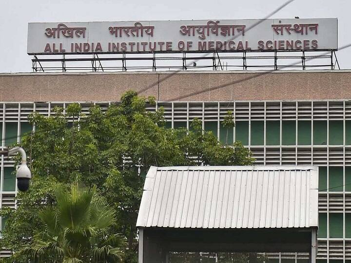 AIIMS Delhi announces to discontinue routine COVID-19 testing prior to hospitalization and surgeries AIIMS Delhi News: दिल्ली एम्स में अब मरीजों की सर्जरी या भर्ती करने से पहले नहीं होगी कोविड जांच, पढ़ें पूरा आदेश