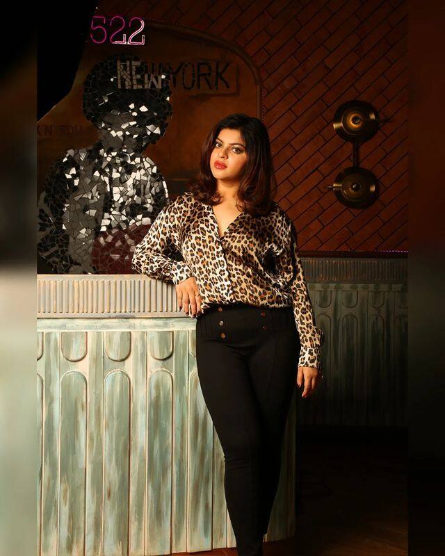 स्नेहाच्या फोटोंना तिच्या चाहत्यांची पसंती मिळते.(Sneha Wagh/ instagram)