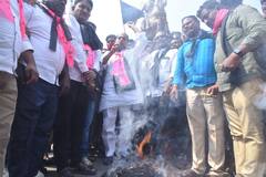 TRS Leaders Protest: ప్రధాని మోదీ వ్యాఖ్యలకు నిరసనగా రాష్ట్ర వ్యాప్తంగా టీఆర్ఎస్ నిరసన