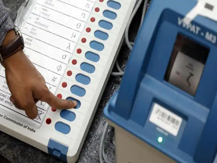 UP Election 2022 Voting: पहले चरण के चुनाव में इन मंत्रियों की किस्मत होगी ईवीएम में बंद