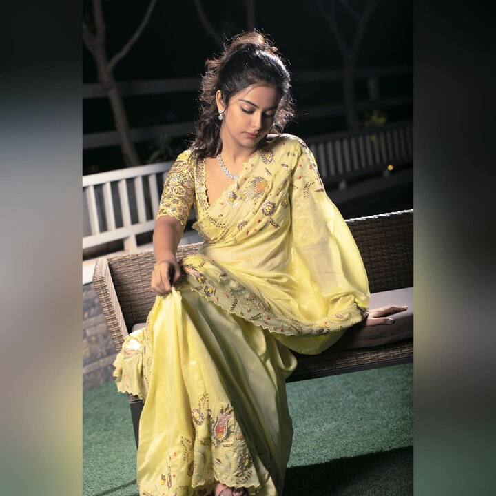 చీర కట్టులో, అదిరే లుక్లో అవికా గోర్ - Photo Credit: Instagram