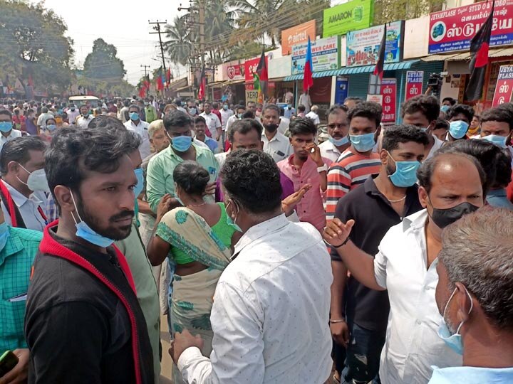 Local body election | தஞ்சாவூரில் உதயநிதி ஸ்டாலினை பேச விடாமல் கேள்வி கேட்ட பெண்கள்