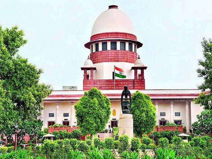 Supreme Court on Hijab Controversy cji says We Will Hear At Appropriate Time Hijab Controversy : कर्नाटकमधील हिजाब वाद सुप्रीम कोर्टात, सरन्यायाधीश म्हणाले...