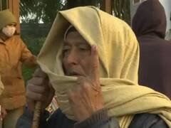 UP Elections : ਪੋਲਿੰਗ ਕੇਂਦਰਾਂ 'ਤੇ ਲੋਕਾਂ ਦਾ ਦਿਖ ਰਿਹਾ ਵੋਟਿੰਗ ਭਾਰੀ ਉਤਸ਼ਾਹ, ਬਜ਼ੁਰਗਾਂ ਨੇ ਵੀ ਆਪਣੀ ਵੋਟਿੰਗ ਦਾ ਇਸਤੇਮਾਲ, See Photos