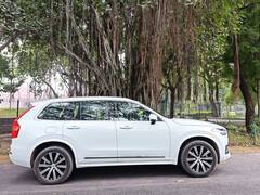 Volvo XC90 Review: पेट्रोल इंजन के साथ अपने प्रतिद्वंद्वियों पर भारी पड़ती है Volvo XC90, लुक, फीचर्स और परफॉर्मेंस शानदार