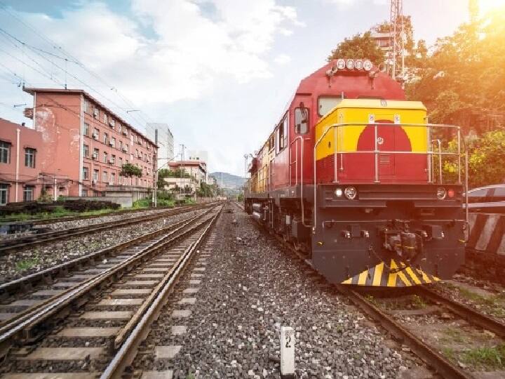 Indian Railway News: Know how to change your train travelling ticket date without cancellation Indian Railway:  મુસાફરીની તારીખમાં થયો છે બદલાવ, આ રીતે ટિકિટ Cancel કરાવ્યા વગર બદલો મુસાફરીની તારીખ