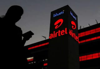 Airtel Outage: ৫ মিনিটের বিভ্রাটে তোলপাড় দেশ ! কী জবাব দিল এয়ারটেল ?
