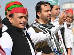 UP Election 2022: PM Modi के परिवारवाद वाले बयान पर Akhilesh Yadav का पलटवार, बोले- झोला उठाकर...