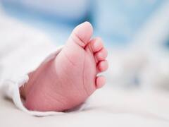 Bihar News: परीक्षा शुरू होने से पहले ही युवती ने दिया Good News, परिजनों ने सेंटर पर बांटी मिठाइयां