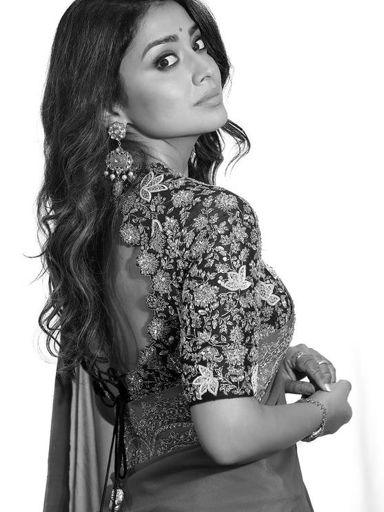 साउथ से लेकर बॉलीवुड तक में तहलका मचा चुकीं Shriya Saran