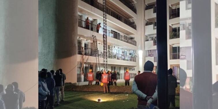 Gurugram Apartment Collapses: আবাসনের ছাদ ভেঙে পডে় বিপত্তি, গুরুগ্রামে মৃত ২, চলছে উদ্ধারকার্য Gurugram: 2 Dead, Several Trapped After Roof Of Apartment Collapses, Rescue Ops On Gurugram Apartment Collapses: আবাসনের ছাদ ভেঙে পডে় বিপত্তি, গুরুগ্রামে মৃত ২, চলছে উদ্ধারকার্য