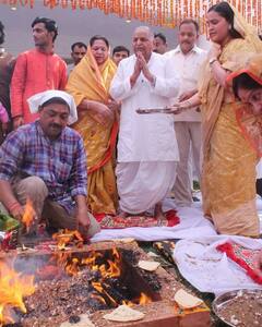 Mulayam Singh Yadav की बड़ी बहू हैं Dimple Yadav, सास साधना गुप्ता संग नहीं आती हैं नजर