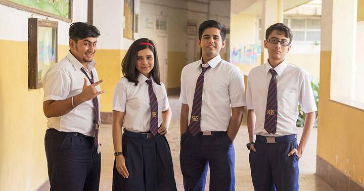 ImMature वेब सीरीज स्कूली स्टूडेंट्स पर बेस्ड है. सीरीज एमएक्स प्लयेर ओटीटी प्लेटफॉर्म पर देखी जा सकती है