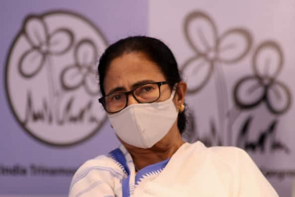 Mamata Banerjee To Hold Emergency Meeting With Senior TMC Leaders Tomorrow Mamata Banerjee To Hold Emergency Meeting With Senior TMC Leaders Tomorrow