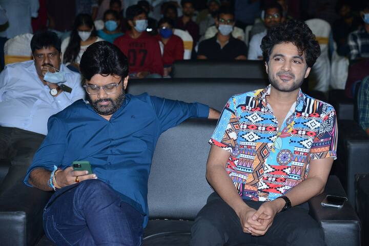 'డీజే టిల్లు' ప్రీరిలీజ్ ఈవెంట్ ఫొటోలు