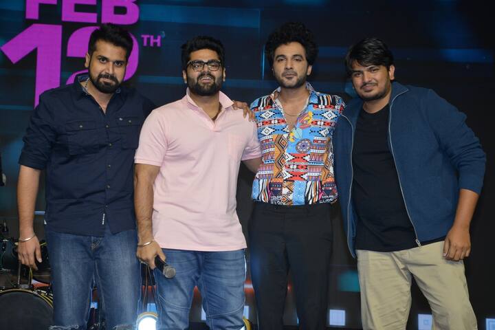 సినిమాలో పాటలు కూడా యూట్యూబ్ లో ట్రెండింగ్ గా నిలిచాయి.