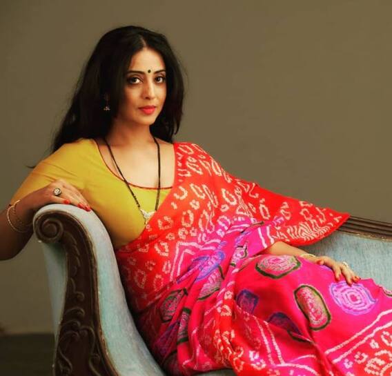 माही गिलचा साडीमधील हॉट लूक!