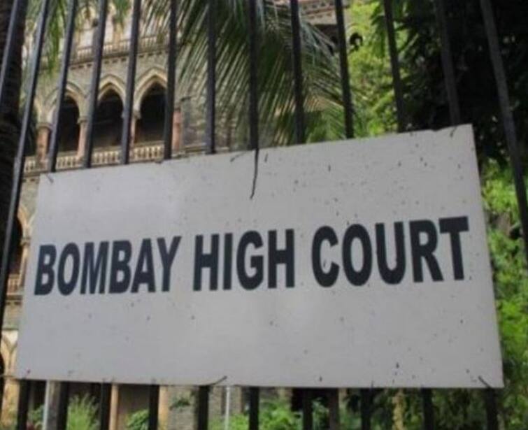 Bombay High Court granted bail to the accused of sexual harassment, said- kissing lips, touching with love is not an unnatural crime જાતીય સતામણીના આરોપીને Bombay High Court આપ્યા જામીન, કહ્યું- હોઠ પર કીસ કરવી, પ્રેમથી સ્પર્શ કરવો એ અકુદરતી ગુનો નથી