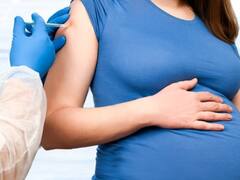 Corona vaccination: अभी तक मात्र 16.55 लाख गर्भवती महिलाओं ने ही टीका लगवाया, सबसे कम वैक्सीन लगवाने के मामले यूपी बिहार में