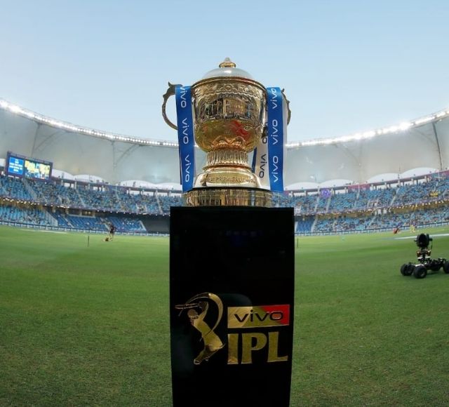 IPL Auction 2022: 'या' आक्रमक खेळाडूंना फ्रँचायझीनं केलंय रिलीज