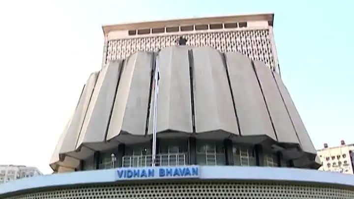 Maharashtra news12 suspended MLAs Clear the way for 12 suspended MLAs MLA : निलंबित बारा आमदारांचा मार्ग मोकळा