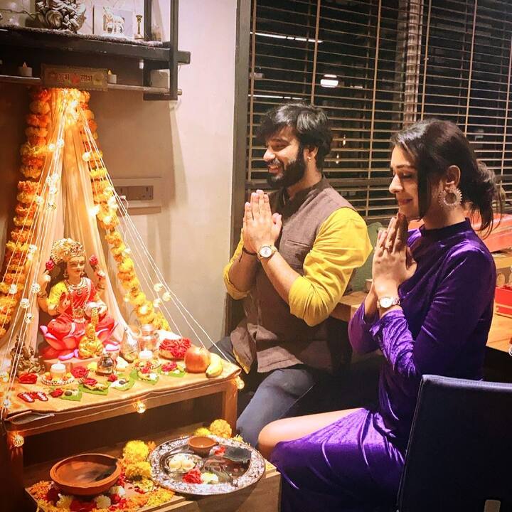 సౌరభ్ డింగ్రా అనే ముంబైకి చెందిన మోడల్ తో ఆమె ప్రేమలో ఉంది. చాలా కాలం అతనితో డేటింగ్ చేస్తున్నట్టు సమాచారం. -Image credit: PaayalRajputh/Instagram