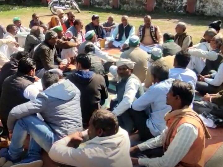 Jalaun Uttar Pradesh BKU state president Rajveer Singh Jadaun appeal farmers Use anger against government ANN UP Election 2022: BKU अध्यक्ष राजवीर सिंह जादौन नें किसानों से इस पार्टी को वोट न देने को कहा, लगाया ये आरोप