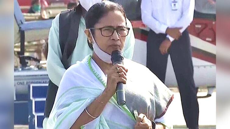 Mamata Banerjee calls a meeting tomorrow at kalighat will abhishek banerjee present question arise Mamata Banerjee: কাল কালীঘাটে বৈঠক ডাকলেন মমতা বন্দ্যোপাধ্যায়, থাকবেন অভিষেকও