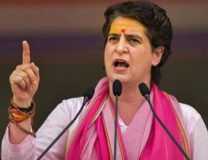 वहीं कांग्रेस महासचिव प्रियंका गांधी ने कहा, “ सत्ता के संरक्षण में मंत्री के बेटे ने किसानों को कुचला, सत्ता ने किसानों की न्याय की आस को कुचला. आज पूरे देश के किसान दुखी हैं. गुस्से में हैं. मेरे किसान भाइयों-बहनों कांग्रेस पार्टी न्याय की आवाज दबने नहीं देगी. न्याय के लिए हम आपके साथ मिलकर संघर्ष करेंगे.”