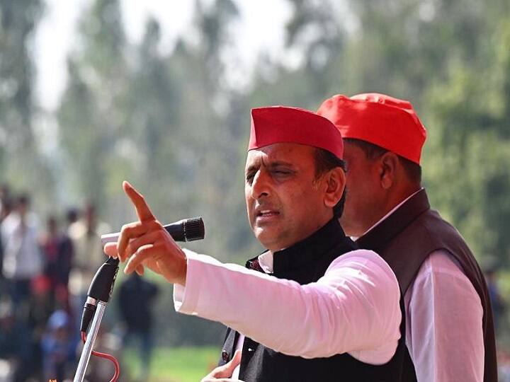 Unnao murder case: उन्नाव मामले में अखिलेश यादव ने आरोपी के सपा से रिश्ते पर दी सफाई, पुलिस के एक्शन पर उठाए यह सवाल