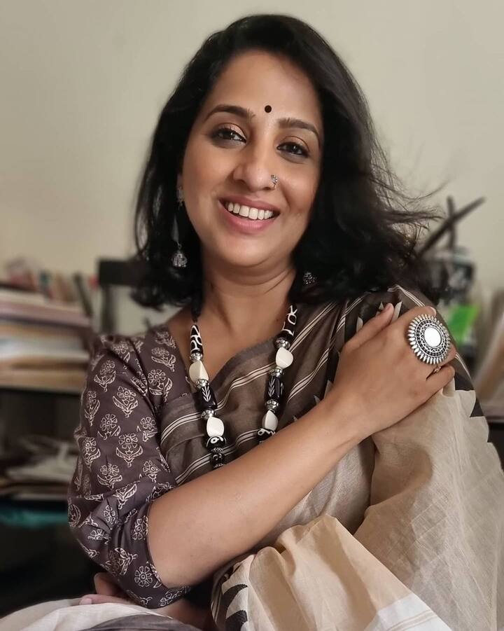 नेहमी साडीमध्ये दिसणारी ‘अरु’ आता चक्क पंजाबी ड्रेसमध्ये दिसणार असल्याची चर्चा सुरु आहे. अद्याप यावर वाहिनीकडून कोणतीही अधिकृत प्रतिक्रिया आलेली नाही.