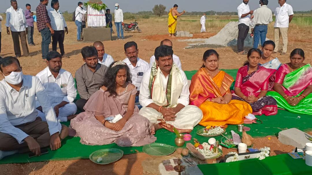 milk‌ dairy politics at raptadu constituency in anantapuram Topudurthi VS Paritala: పాల డెయిరీ చుట్టూ రాజకీయం, తోపుదుర్తి వర్సెస్‌ పరిటాల