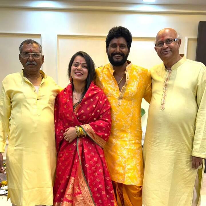 दरअसल निधि झा और यश कुमार पिछले तीन साल से रिलेशनशिप में हैं. दोनों अक्सर सोशल मीडिया पर एक –दूसरे से प्यार का इजहार भी करते रहते हैं.