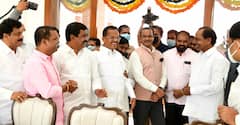 KCR Bhuvanagiri Tour : భువనగిరిలో ఆసక్తికరమైన సన్నివేశం