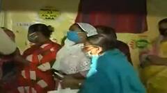 Municipal Election : হাতিয়ারায় বুথের সামনে বেআইনি জমায়েত ঘিরে উত্তেজনা| Bangla News