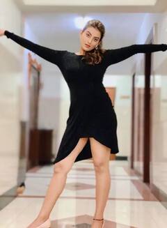 Akshara Singh Photos: ब्लैक ड्रेस में बला की खूबसूरत लग रही हैं भोजपुरी क्वीन अक्षरा सिंह, यकीन न हो तो खुद ही देख लें