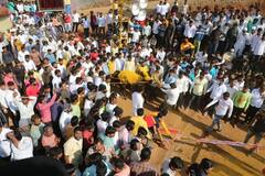 मावळमध्ये पुन्हा भिर्रर्रर्र, बैलगाडा शर्यतीला उत्स्फुर्त प्रतिसाद