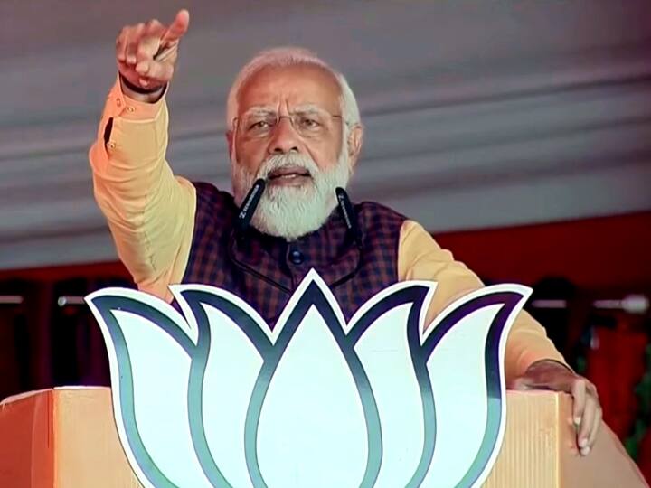 Uttar Pradesh Election 2022: PM Narendra Modi In Kannauj: Dynastic Parties Changed Essence Of Democracy UP Polls: PM Modi Hits Out At Oppn In Kannauj, Says Their Candidates Are 'Fighting Elections From Jail'