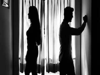 Crime News: મેટ્રિમોનિયલ સાઇટ દ્વારા ડોક્ટર આવ્યો યુવતીના પરિચયમાં, સારવારના બહાને બોલાવી હોસ્ટેલમાં લઈ જઈ આચર્યું દુષ્કર્મને પછી...