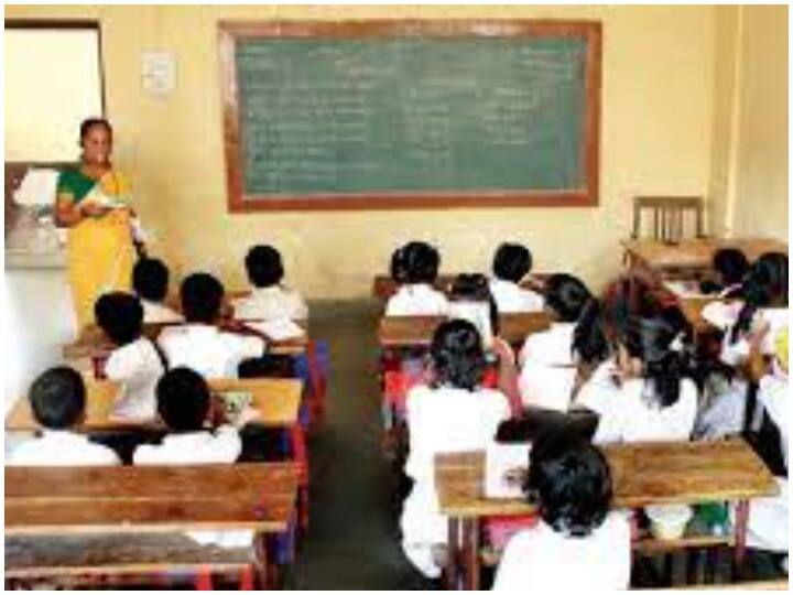 UP Schools to reopen for class nursery to 8th from 14 february 2022 with revised covid guidelines see details UP Schools Re-opening: उत्तर प्रदेश में सोमवार से खुल जाएंगे नर्सरी से कक्षा आठ तक के स्कूल, इन गाइडलाइंस का करना होगा पालन