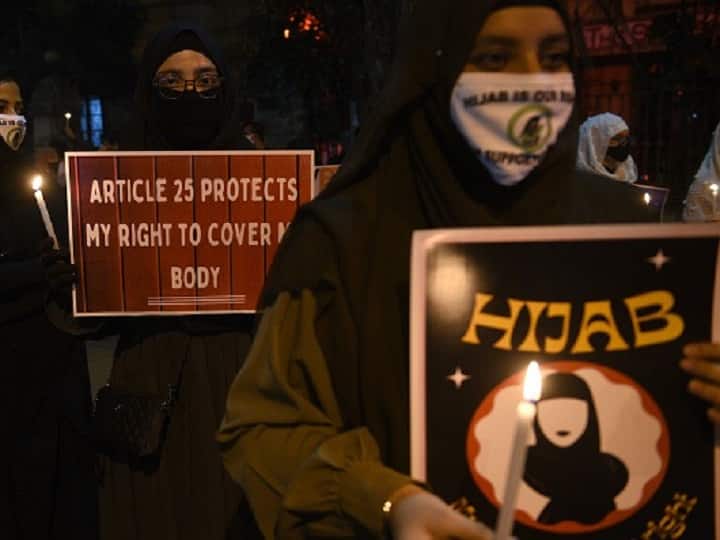 Hijab Controversy: अब दतिया में लगे हिजाब पहनी लड़कियों के सामने ‘जय श्री राम’ के नारे, गृहमंत्री ने दिये जांच के आदेश