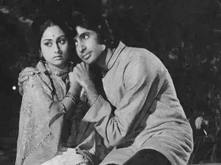 Amitabh Bachchan Jaya Bachchan old Interview Amitabh Jaya Love story bollywood Valentine जब Jaya Bachchan ने कहा था कि उन्हें 3 बच्चे संभालने पड़ते हैं... Amitabh Bachchan को देनी पड़ी थी सफाई !